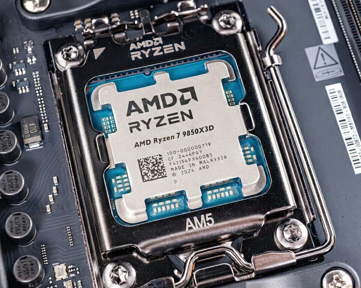 TweakTown's tweet card. AMD's new Ryzen 7 9850X3D spotted in the wild running DDR5-9800 memory, a huge upgrade over the DDR5-5600 official support for the Ryzen 9000 series CPUs.