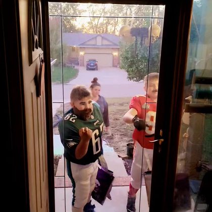 Tweet card summary image