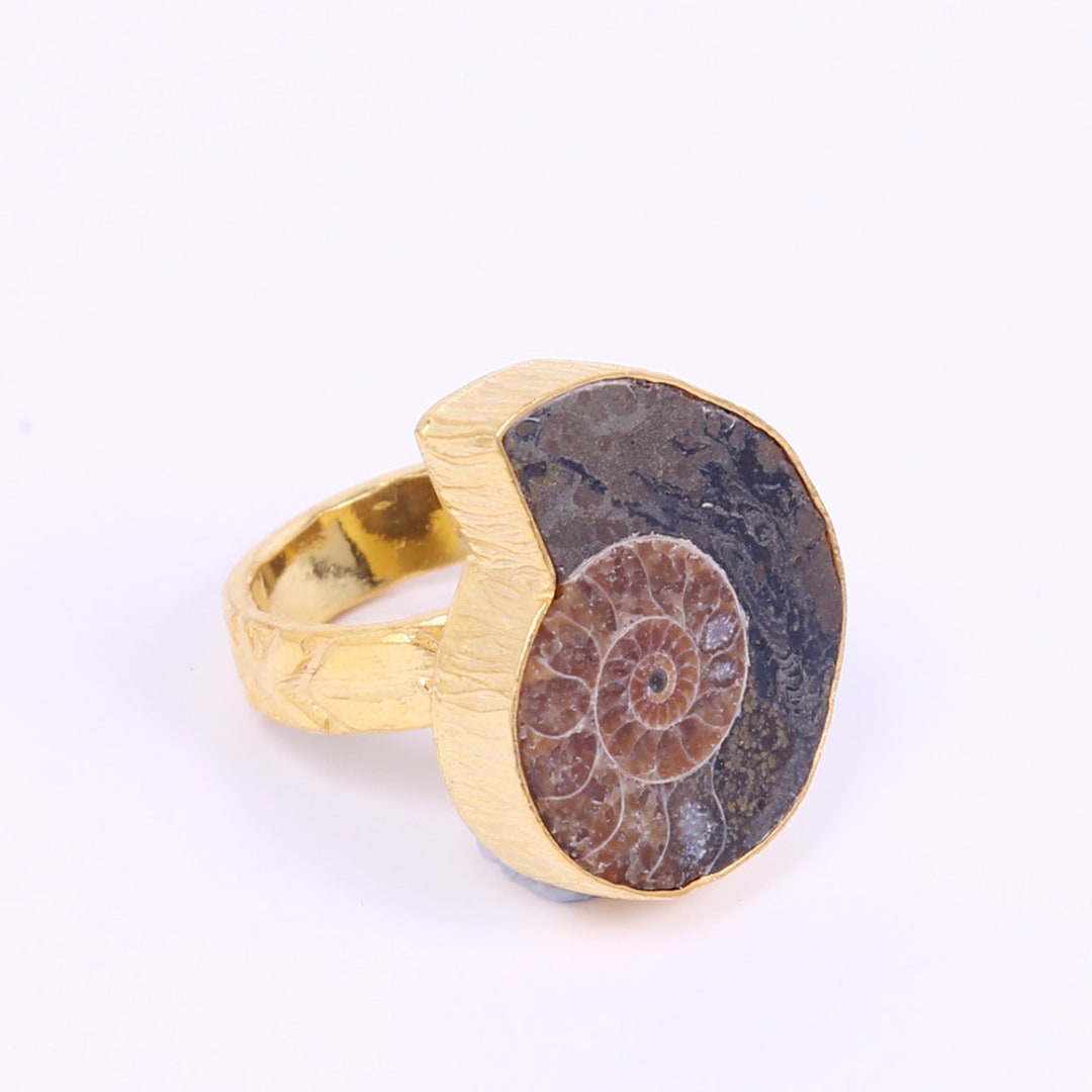 gems_kundan's tweet card. This Statement Rings item by Kundangemsjewelry has 59 favorites from Etsy shoppers. Ships from India. Listed on Sep 29, 2025