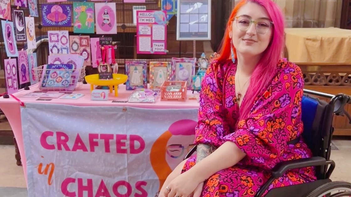 CodeFoodPixels's tweet card. Help Megan Hobson raise money to support a great cause