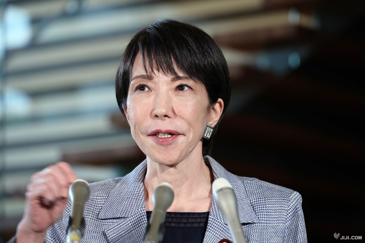 4RygOC0vJEwjTpl's tweet card. 政府は２日、高市早苗首相が台湾有事を巡る国会答弁の中で触れた「戦艦」という言葉について、言い間違いではないとの答弁書を閣議決定した。戦艦は、軍艦の中でも強力な主砲を備えた大型艦を指す場合が多い。現在、主要国では運用されていないとして、ＳＮＳ上で疑問の声が出ていた。立憲民主党の辻元清美参院議員の質問主意書に答えた。