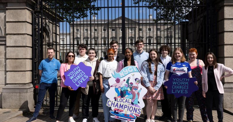 Tweet card summary image