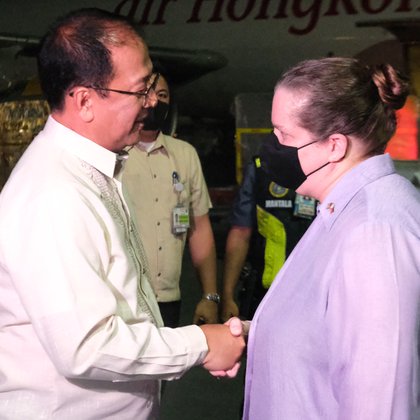 Tweet card summary image