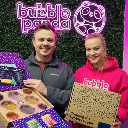 Tweet card summary image