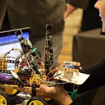 Tweet card summary image