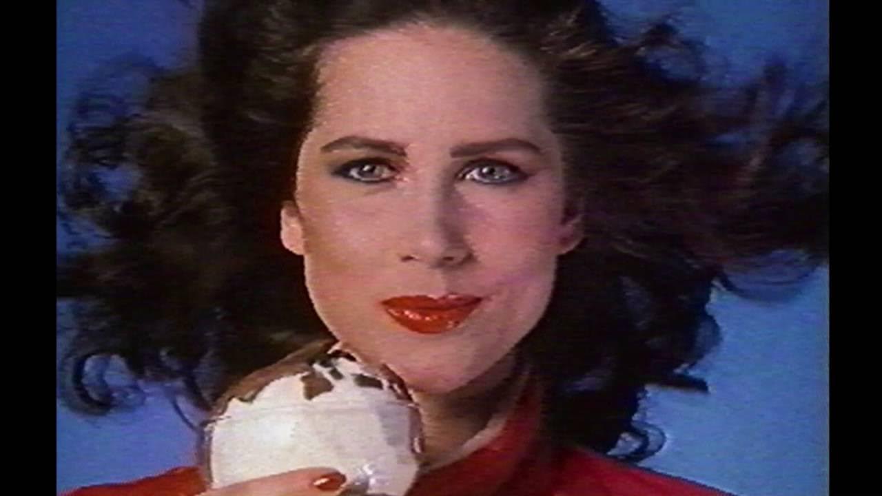 Rob23go's tweet card. Birds 'Ice Magic' 1982 TV Commercial