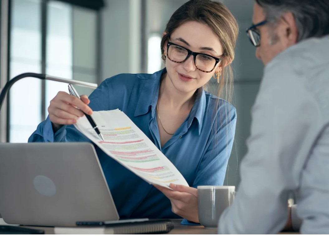 PeriodicoGN's tweet card. Cuestionamientos a la Superintendencia por el proceso para elegir a los defensores de los clientes de los bancos del Ecuador