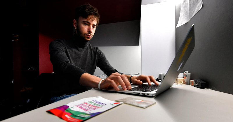 Tweet card summary image