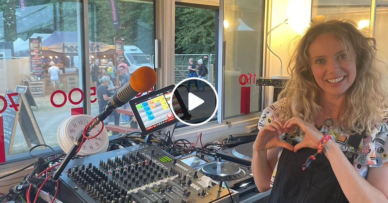 Tweet card summary image