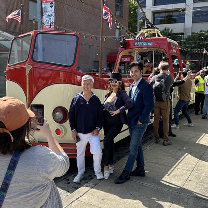 Tweet card summary image