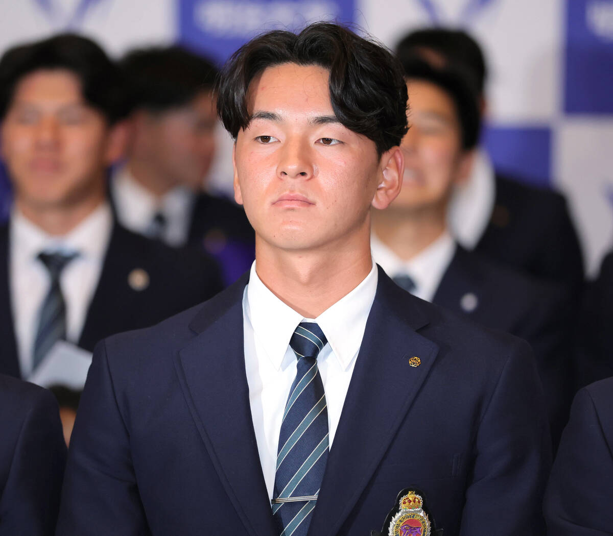 jumbonokachi511's tweet card. 　社会人野球日本選手権で優勝したヤマハは１０日、来季の新体制を発表した。申原（のぶはら）直樹監督と、ヘッド兼捕手コーチの絵鳩隆雄氏は留任し、指導陣の変更はない。 　新加入選手は４人。静岡高で甲子園