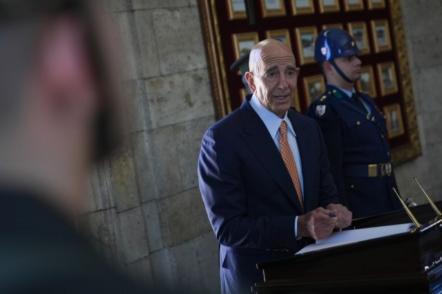 توم براك (مواقع)