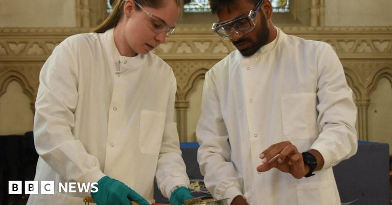 Tweet card summary image