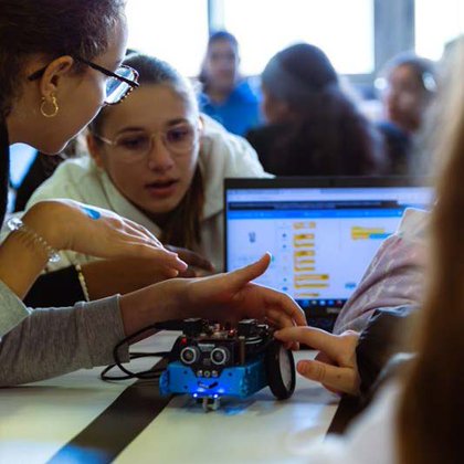 Tweet card summary image