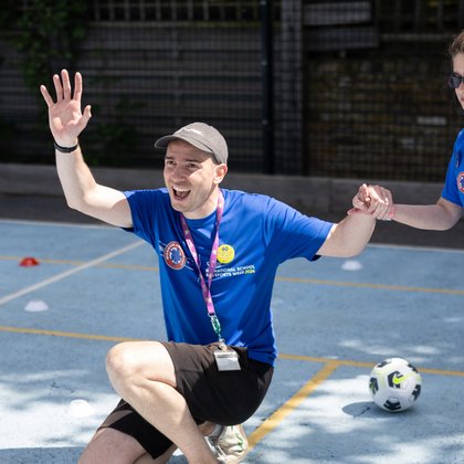 Tweet card summary image