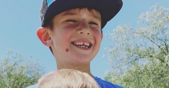 Tweet card summary image