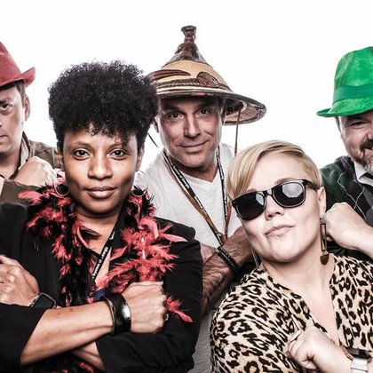 Tweet card summary image