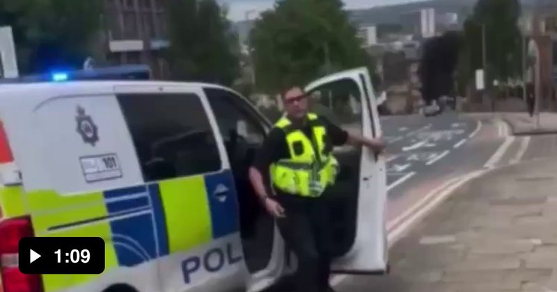 Tweet card summary image