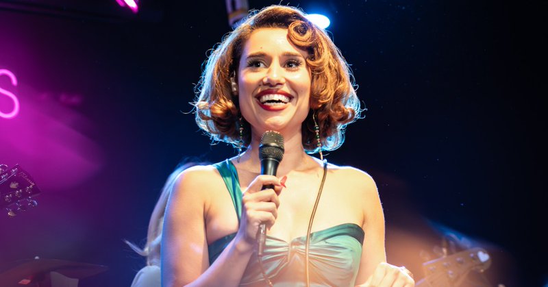 Tweet card summary image