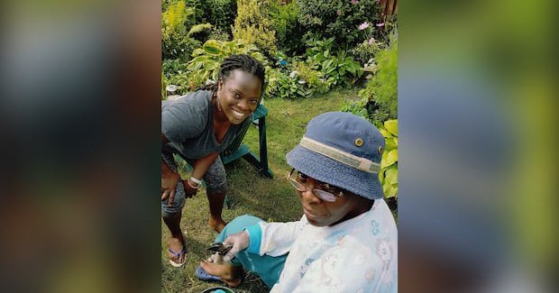 Tweet card summary image