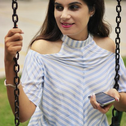 Tweet card summary image