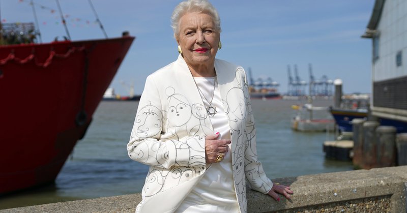 Tweet card summary image