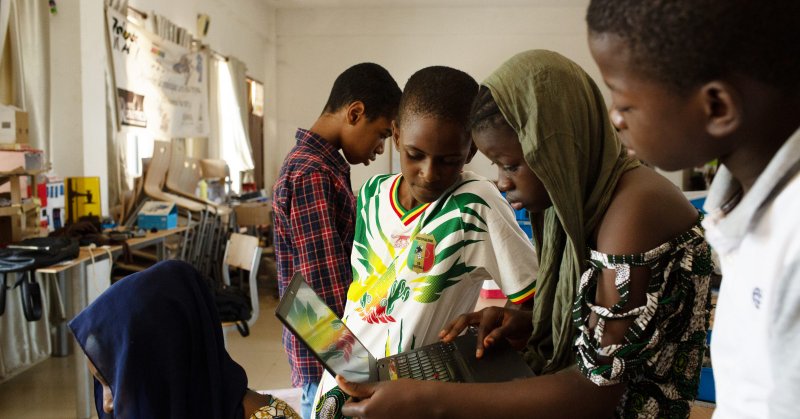 Tweet card summary image