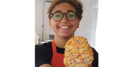 Tweet card summary image