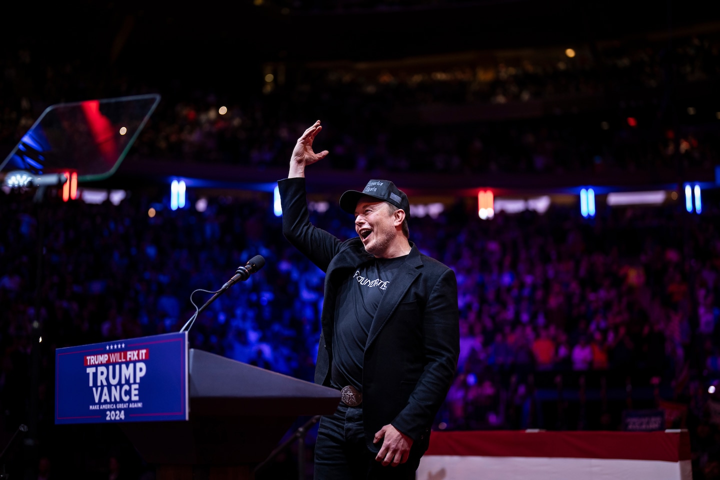 zeus_algo's tweet card. President-elect Donald Trump picked Elon Musk and Vivek Ramaswamy to lead a new commission on cutting government spending and regulation.