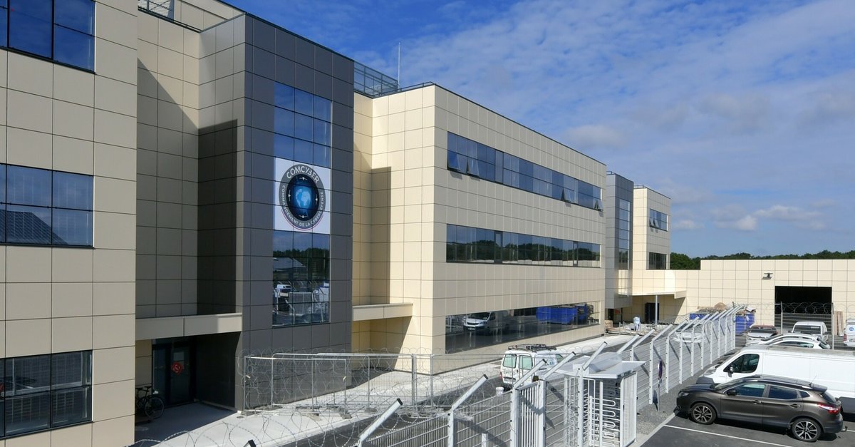 codeyourweb's tweet card. Commandement de la Cyberdéfense (COMCYBER) recrute un(e) Developpeur d’applications spécifiques CYBER-LID [Statut militaire] H/F à Rennes !