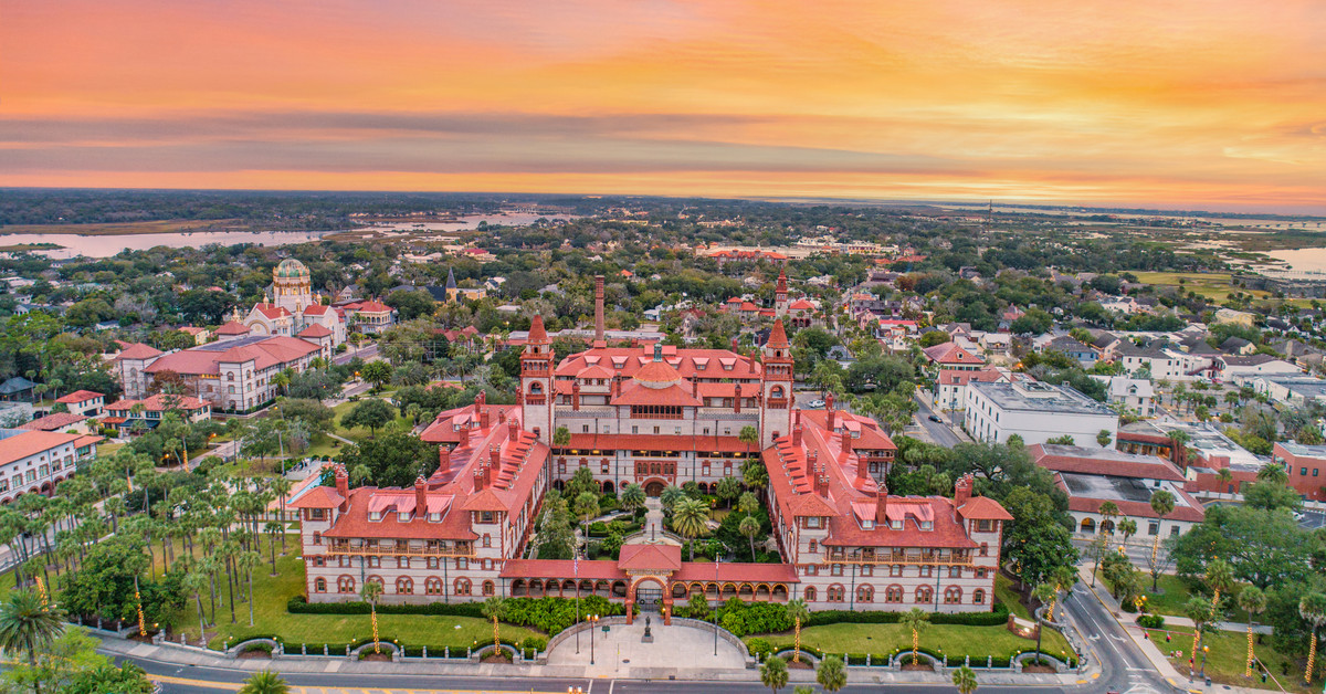 jeradstack's tweet card. These college towns have a great blend of incredible academic offerings, breathtaking natural beauty, and fun experiences.