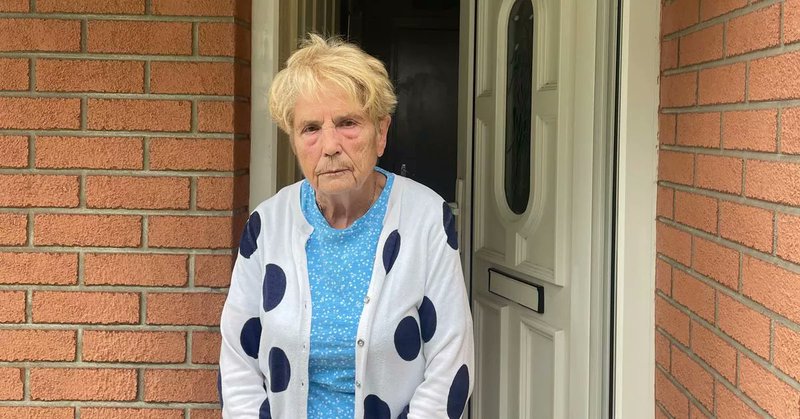 Tweet card summary image