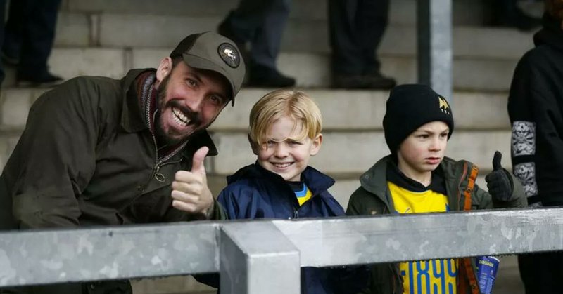 Tweet card summary image