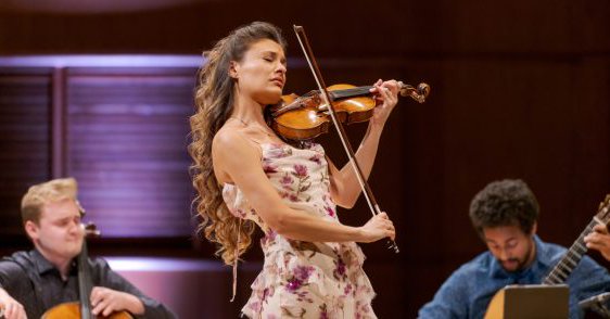 Tweet card summary image