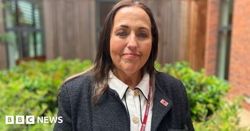 Tweet card summary image