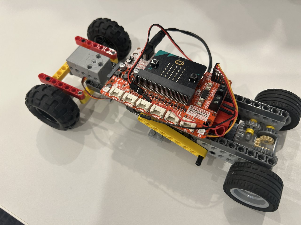 jkamiya5's tweet card. # Slack workspace CoderDojo at OIST shares event details in its slack workspace. https://coderdojo-oist.slack.com/ Everyone who will be participating in the event is encouraged to do so. If you do...