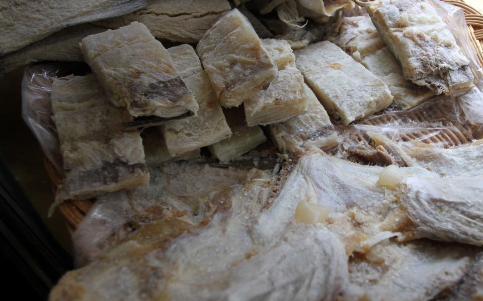 cppme1's tweet card. A transformação e comércio de bacalhau quer medidas de exceção para salvaguarda de um setor que já teve um peso económico da ordem dos 900 milhões de euros por ano e que neste momento não chega aos...