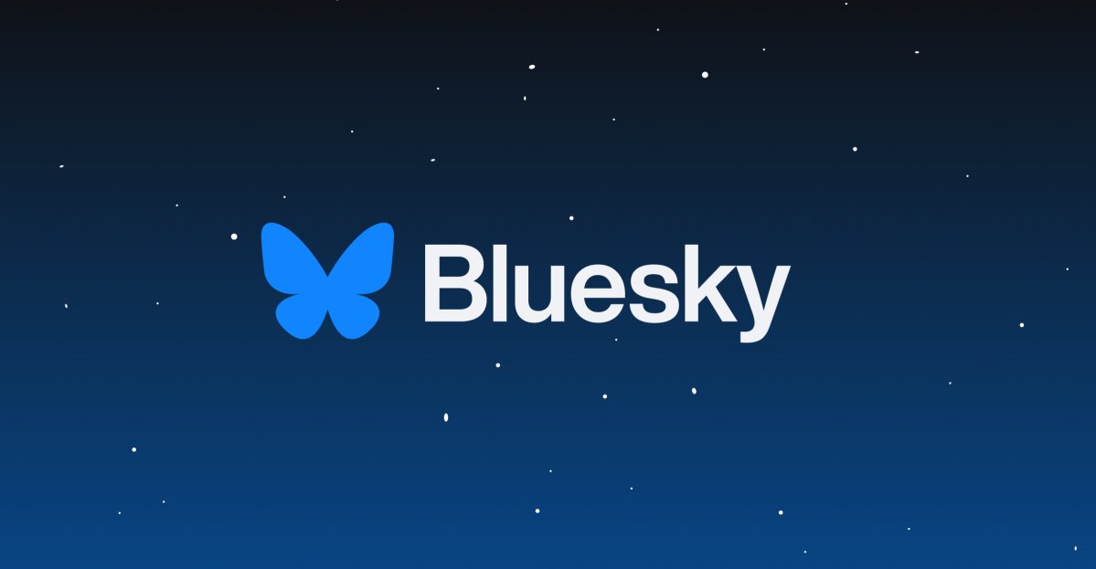 CommTechUpdate's tweet card. Is there room for another kind of decentralized social media?