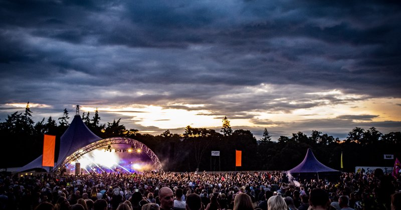 Tweet card summary image