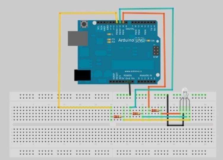 Arduino_Genuino's tweet card. Tutorial de Arduino básico con un diodo LED. Vamos a aprender a controlar un LED RGB mediante un sencillo código que cargaremos en nuestras placas