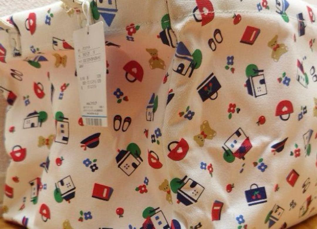 ☆新品未開封☆ファミリア バスケット（大） 収納ケース レア ファミリアの大きいバスケット出品されてるよ！今もう売ってないレア物