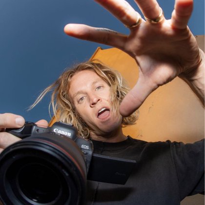 Tweet card summary image