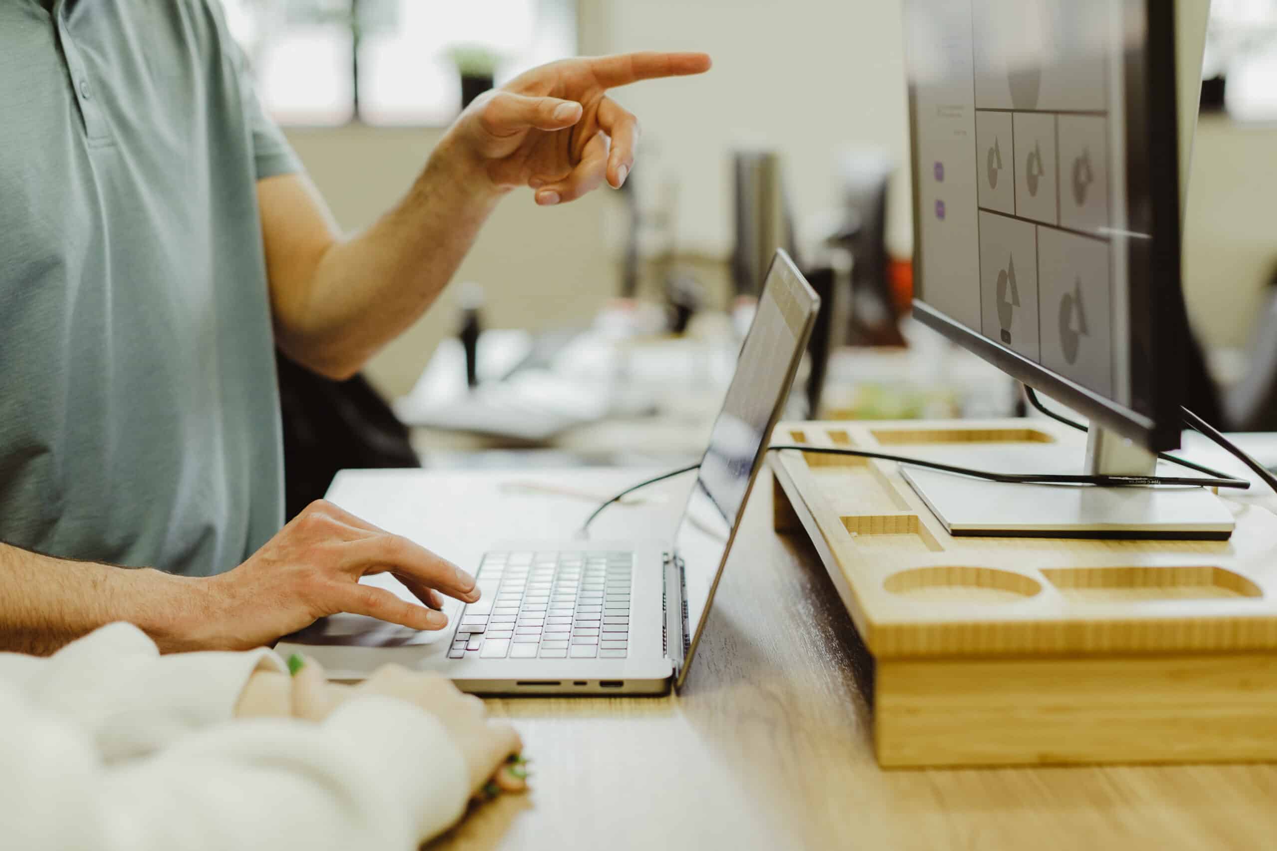 Jayprogrammer1's tweet card. The time between graduating and landing your first tech job can be stressful and uncertain. Here's what NOT to do.