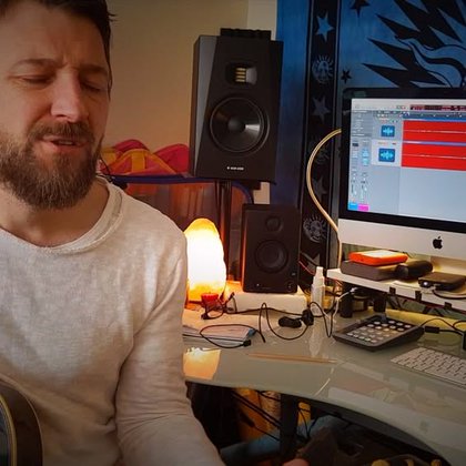 Tweet card summary image