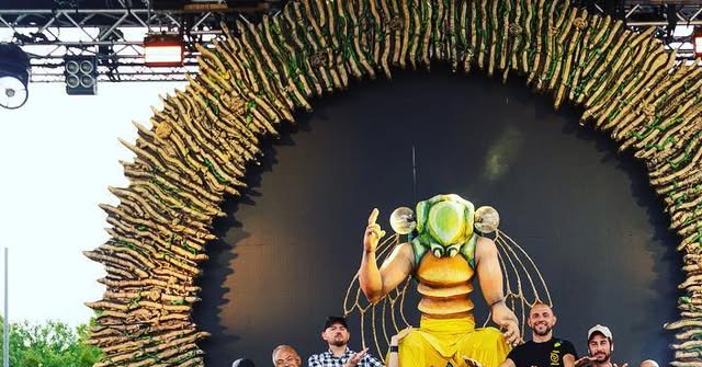 Tweet card summary image