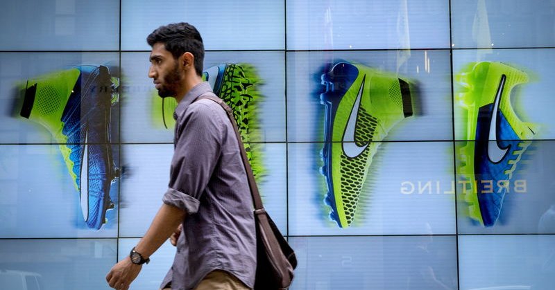 🚨 INVESTING : "Le azioni Nike crollano del 10% a causa delle preoccupazioni sui margini, nonostante il superamento delle stime nel secondo trimestre"