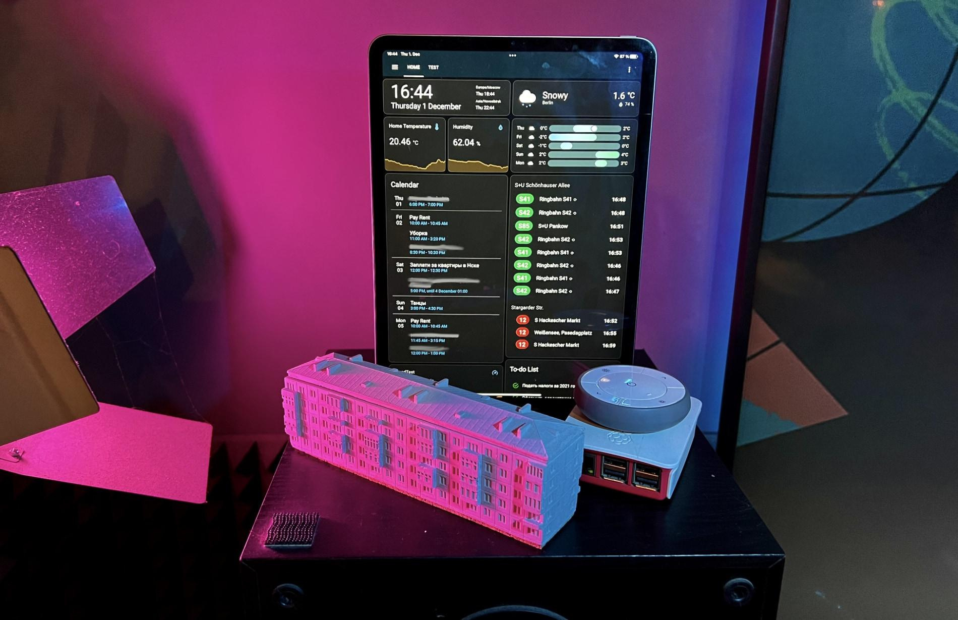 simplecoding's tweet card. Недавно запостил в твиттер очередную фотографию своего коридорного планшета, на который Home Assistant выводит всякую полезную мне инфу. В реплаях сразу несколько человек попросило рассказать как...