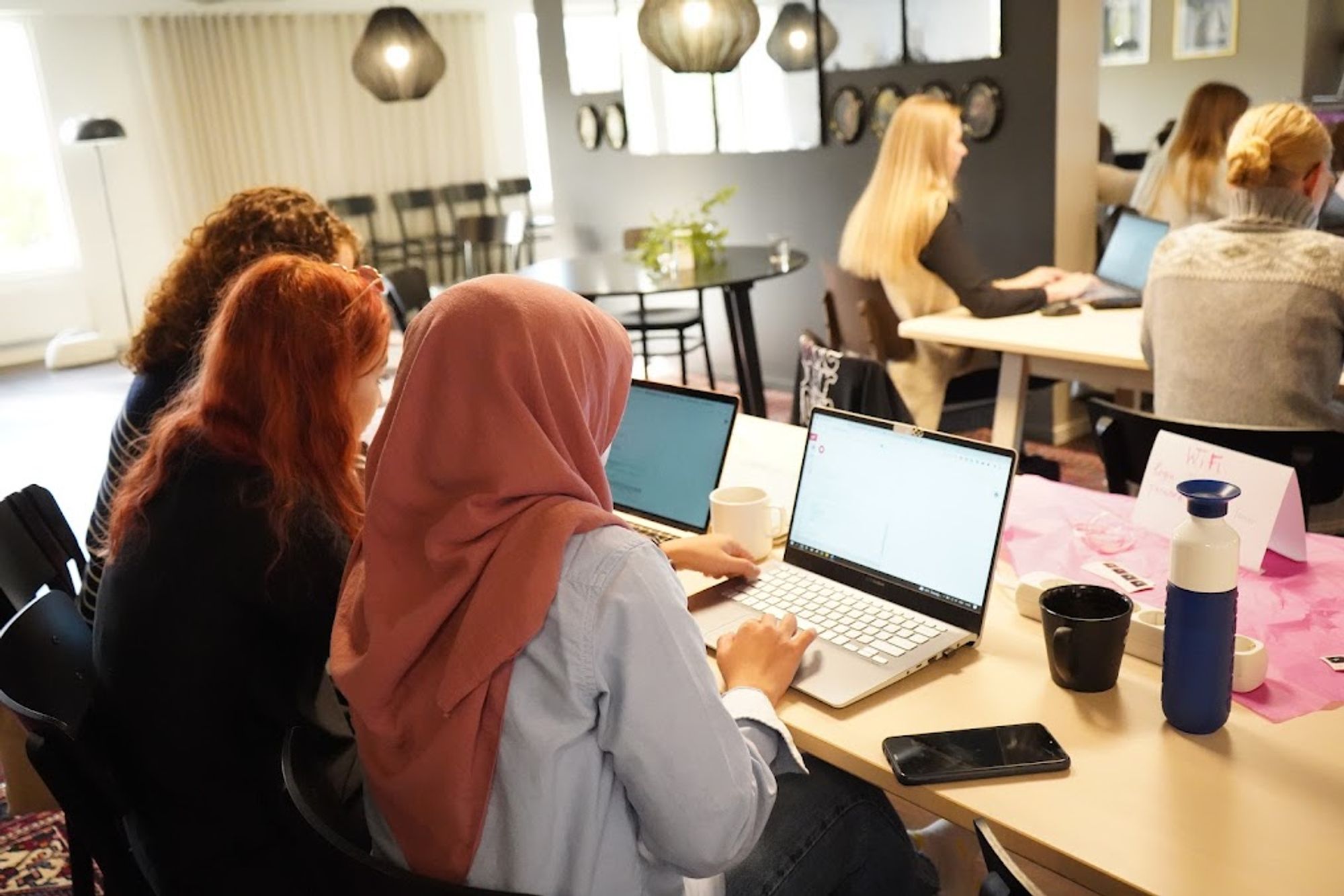 PinkProgramming's tweet card. Pink Sunday is our popular coding events where women, transgender and non-binary people can meet up, code and network together!