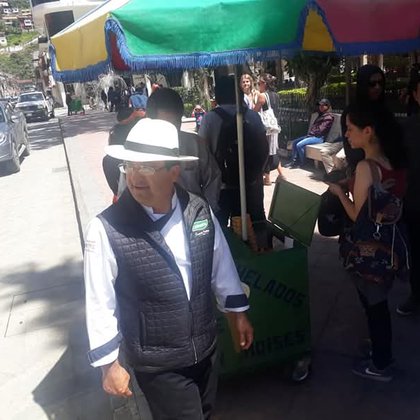 Tweet card summary image