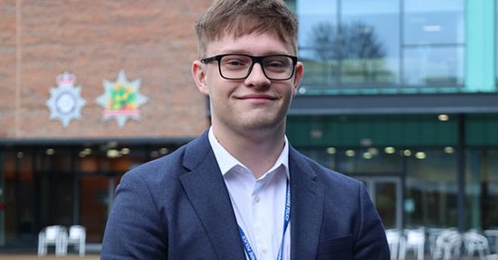 Tweet card summary image